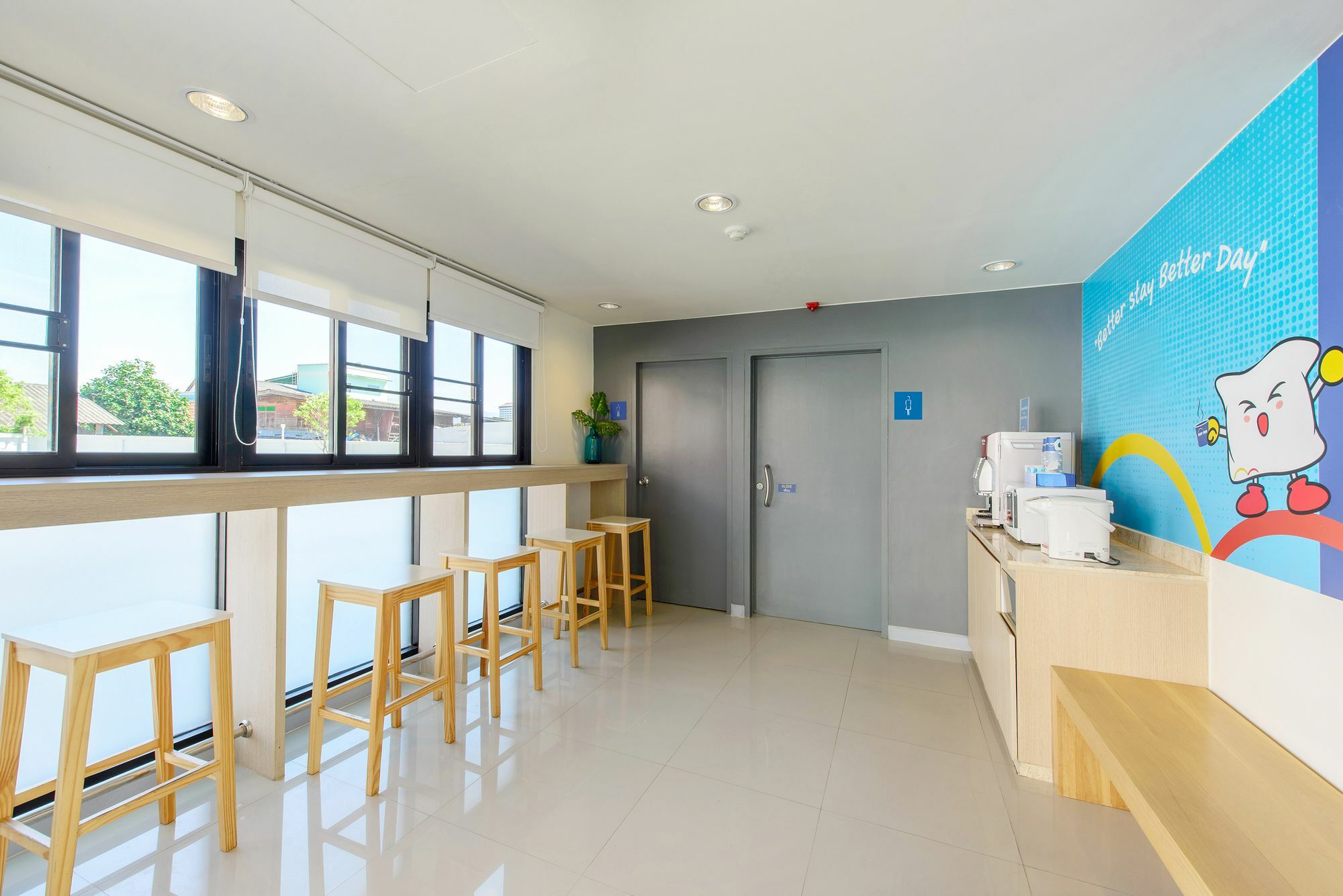 Hop Inn HHQ Extérieur photo