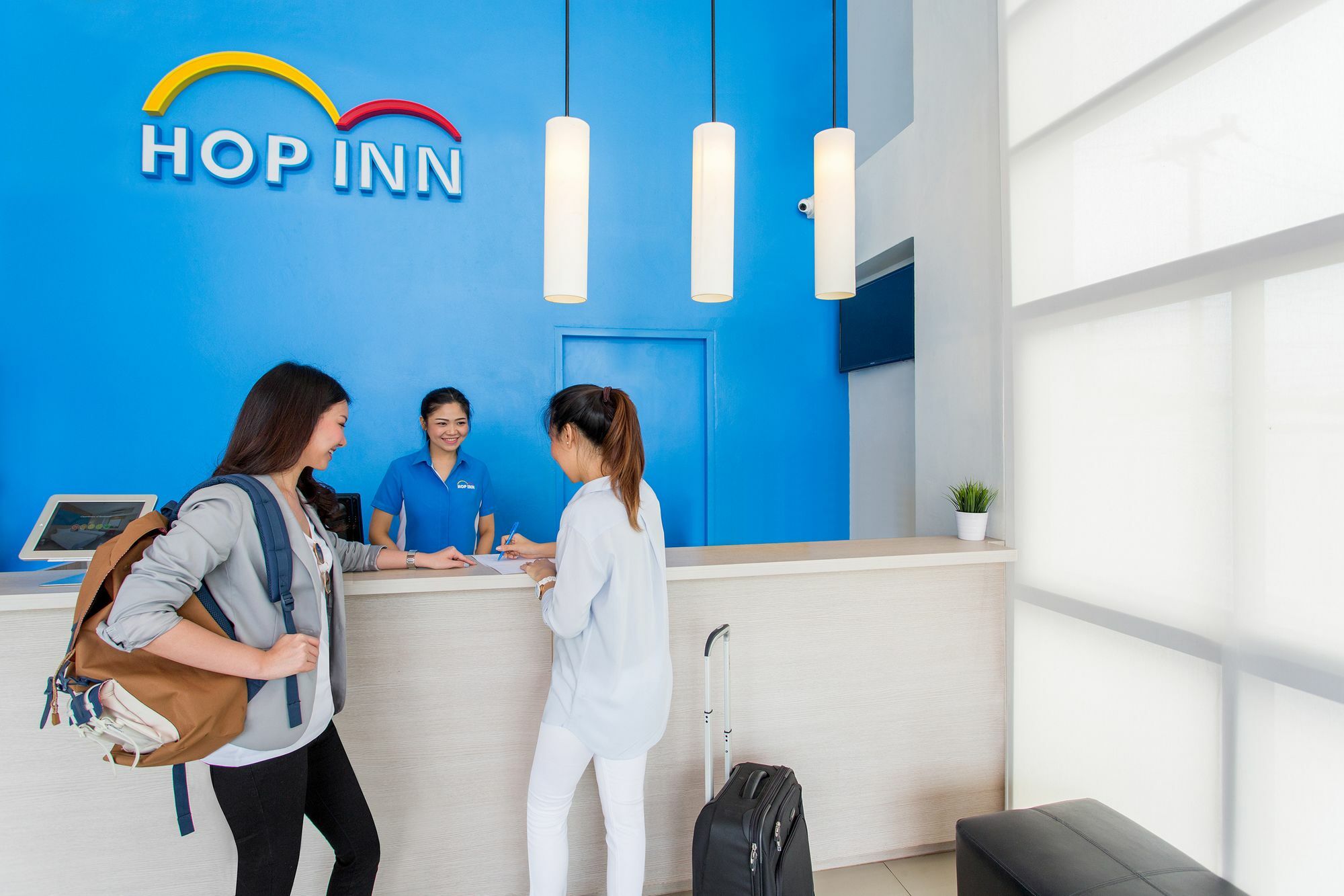 Hop Inn HHQ Extérieur photo