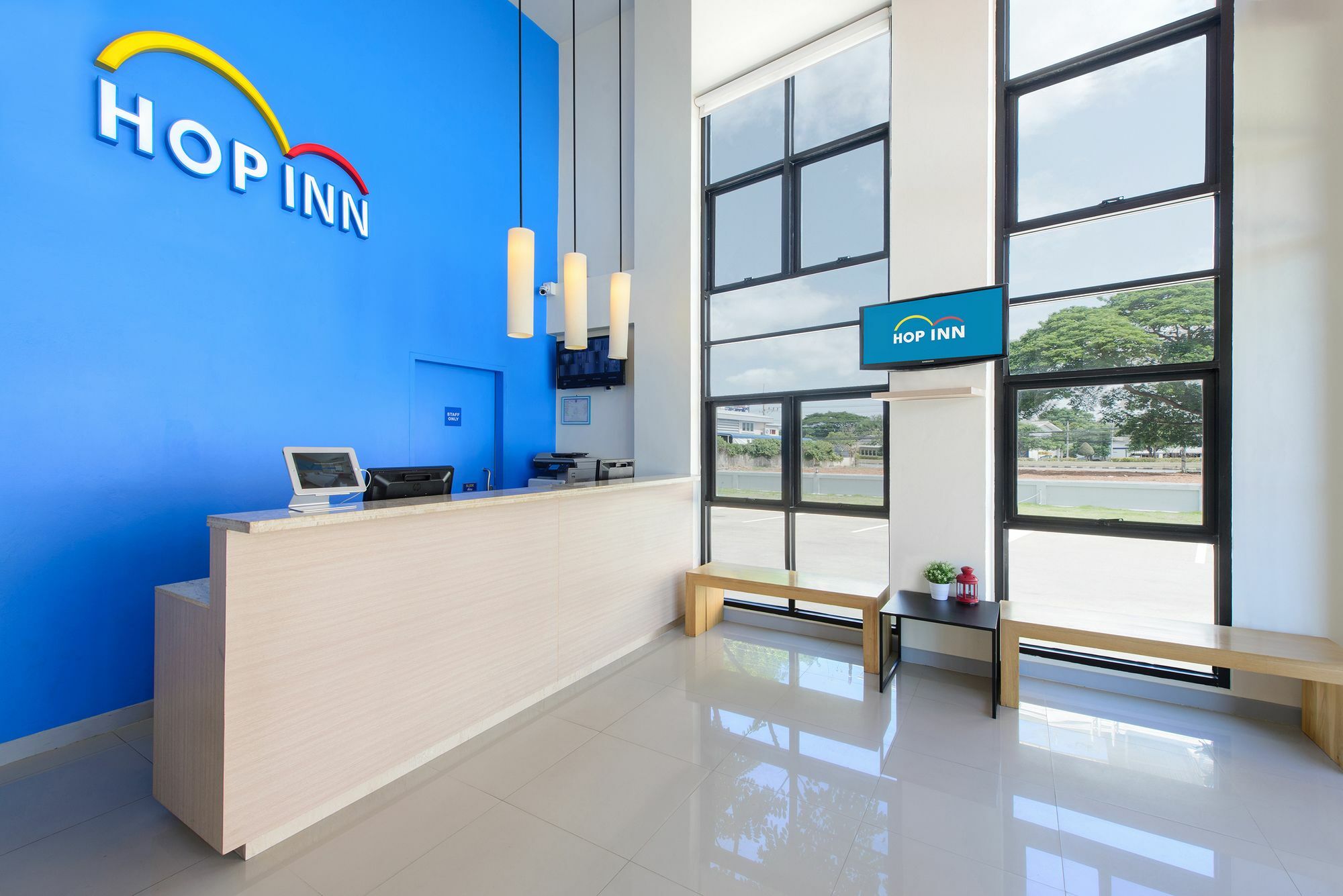 Hop Inn HHQ Extérieur photo